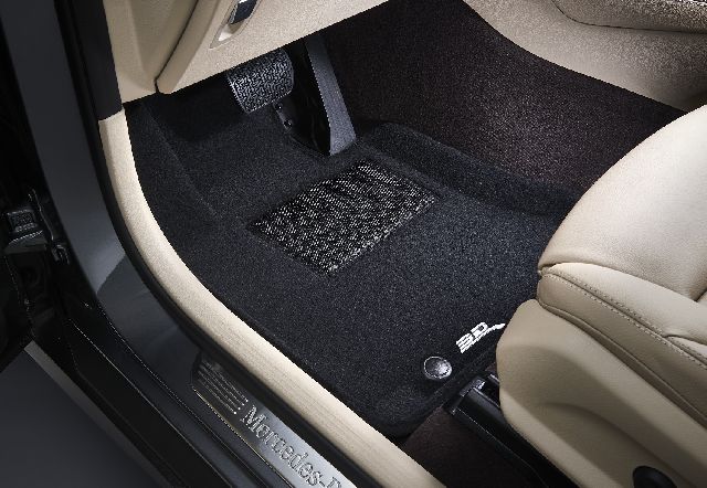 2017-2022 GMC Acadia Floor Mat Set - Front and Rear (3D MAXpider)