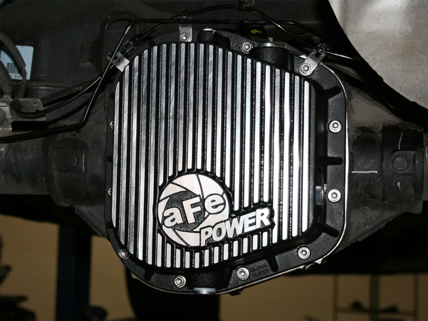 2004, 2003, 2002, 2001, 2000 Ford Excursion Differential Cover