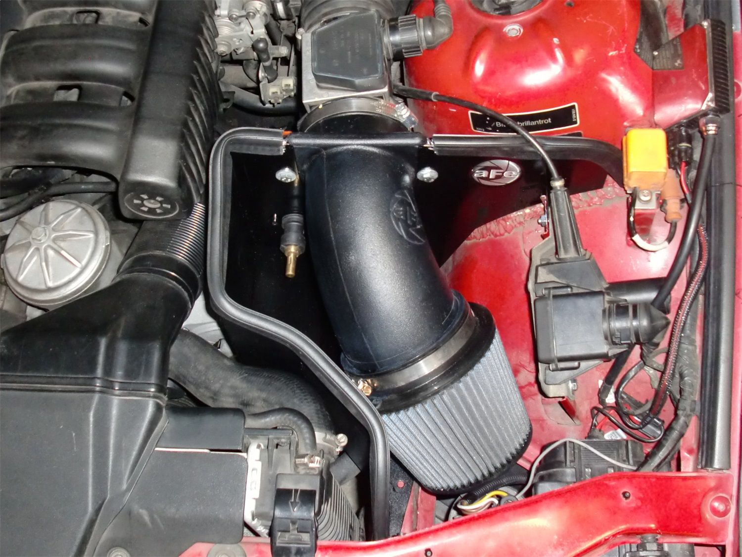 1995, 1994, 1993, 1992 BMW 320i Air Intake Kit