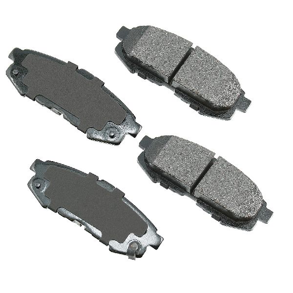 2004-2006 Mazda MPV Disc Brake Pad Set - Rear (Akebono)