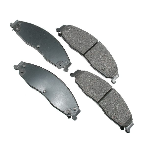 2005-2008 Cadillac STS Disc Brake Pad Set - Front (Akebono)