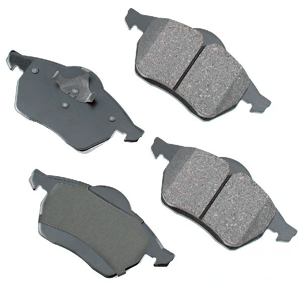 1992-1994 Audi 100 Quattro Disc Brake Pad Set - Front (Akebono)