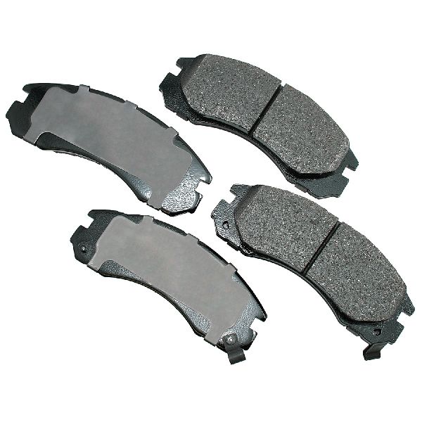 2004-2006 Mitsubishi Outlander Disc Brake Pad Set - Front (Akebono)