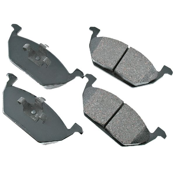 1999-2017 Volkswagen Jetta Disc Brake Pad Set - Front (Akebono)