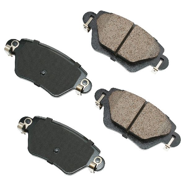 2002-2004 Jaguar X-Type Disc Brake Pad Set - Rear (Akebono)