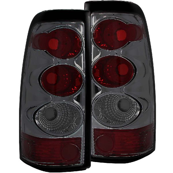 2003-2004 Chevrolet Silverado 2500 Tail Light Set (ANZO)