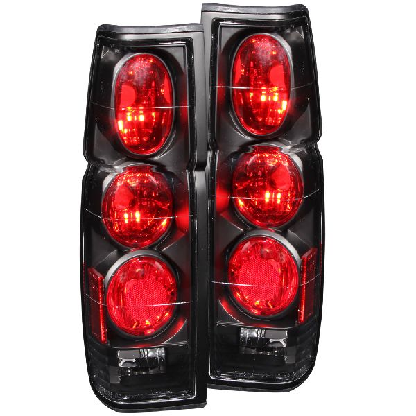 1986-1994 Nissan D21 Tail Light Set (ANZO)