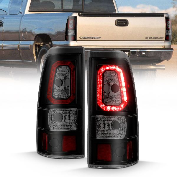 2003-2004 Chevrolet Silverado 2500 Tail Light Set (ANZO)