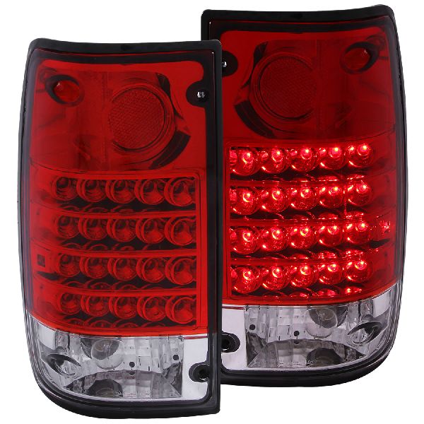 1989-1995 Toyota Pickup Tail Light Set (ANZO)