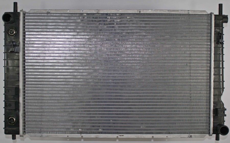 2005 Chevrolet Equinox Radiator