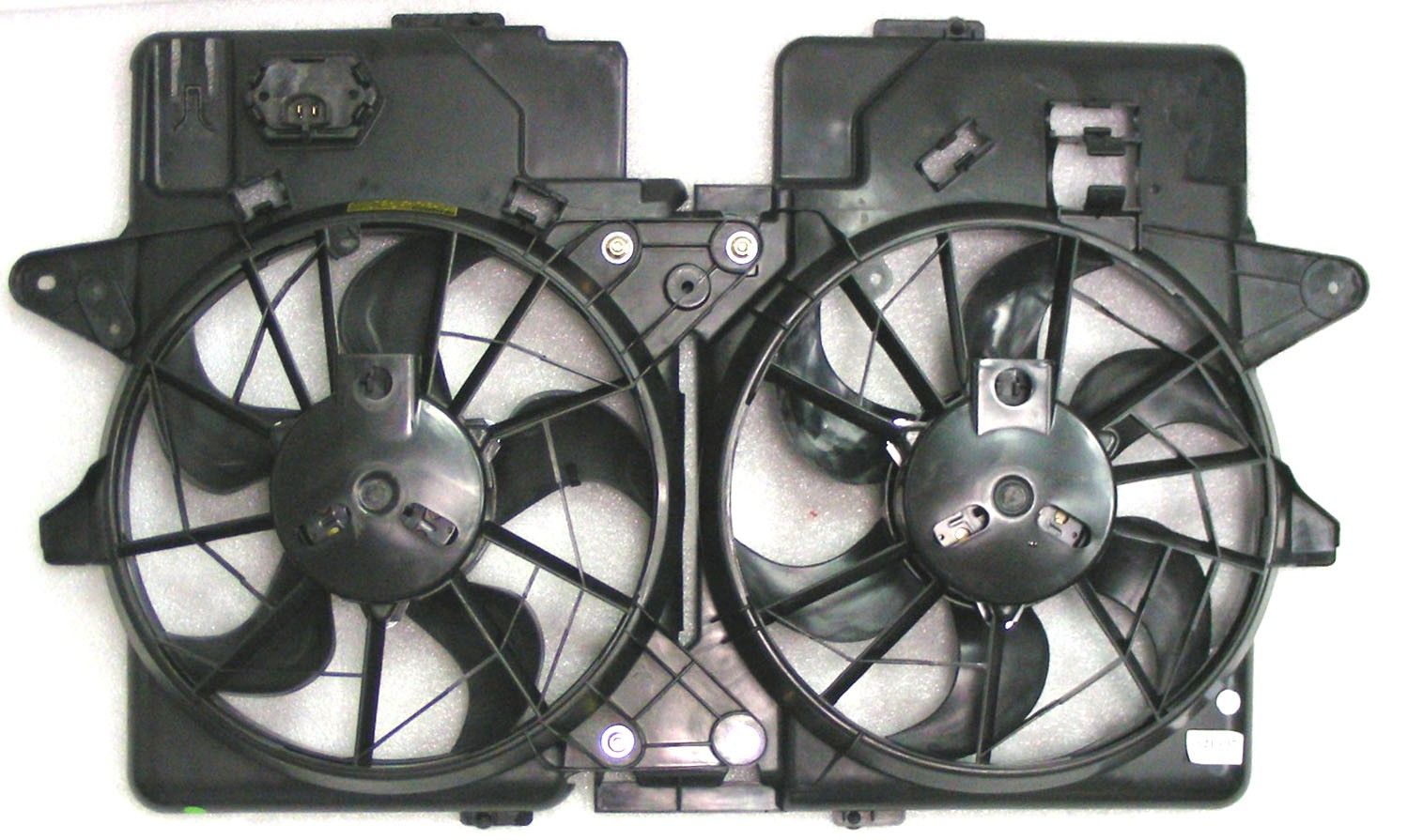 2007, 2006, 2005 Ford Escape Dual Radiator and Condenser Fan Assembly
