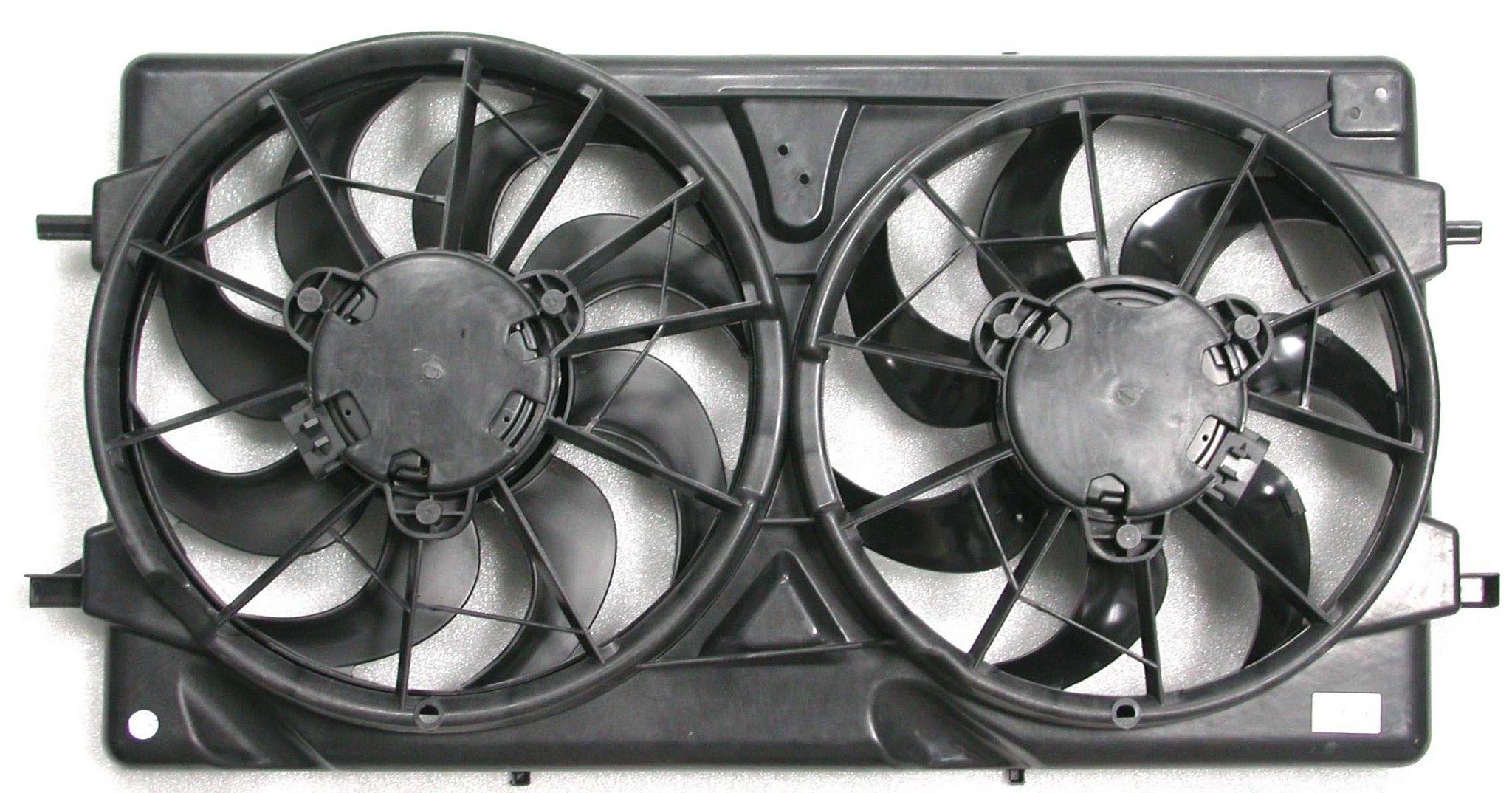 2007, 2006, 2005, 2004 Saturn Ion Engine Cooling Fan Assembly