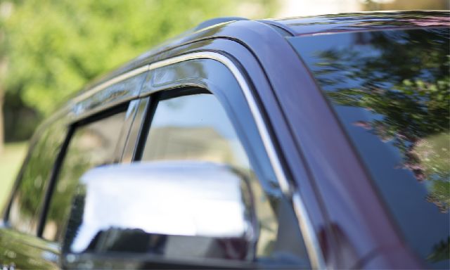 2014-2020 Nissan Rogue Side Window Deflector (Auto Ventshade (AVS))