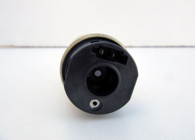 2007-2008 Toyota Yaris Fuel Pump and Strainer Set (AutoBest)