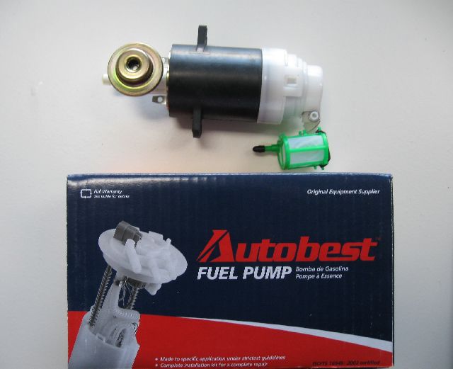1986 Nissan 720 Fuel Pump and Strainer Set (AutoBest)