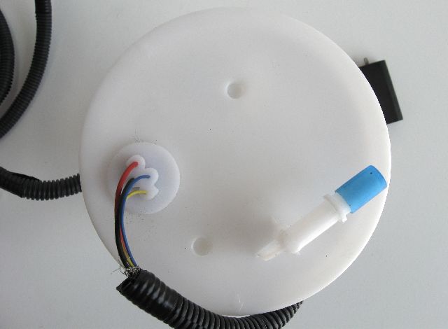 2004-2005 Ford Freestar Fuel Pump Module Assembly (AutoBest)