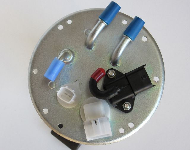 2003-2004 Kia Sorento Fuel Pump Module Assembly (AutoBest)