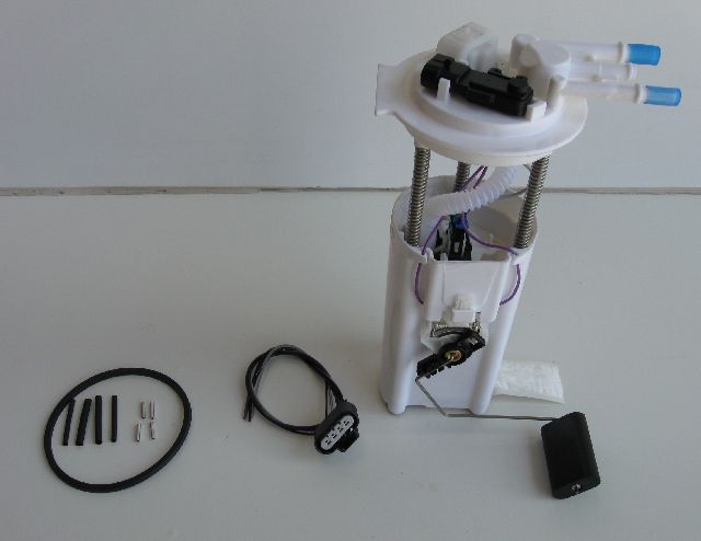 2004 Pontiac Montana Fuel Pump Module Assembly (AutoBest)