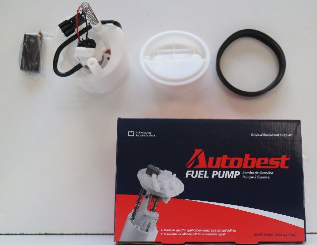 2001-2002 Mercedes-Benz C240 Fuel Pump Module Assembly -  or Right (AutoBest)