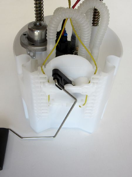 2007 Chevrolet Avalanche Fuel Pump Module Assembly (AutoBest)