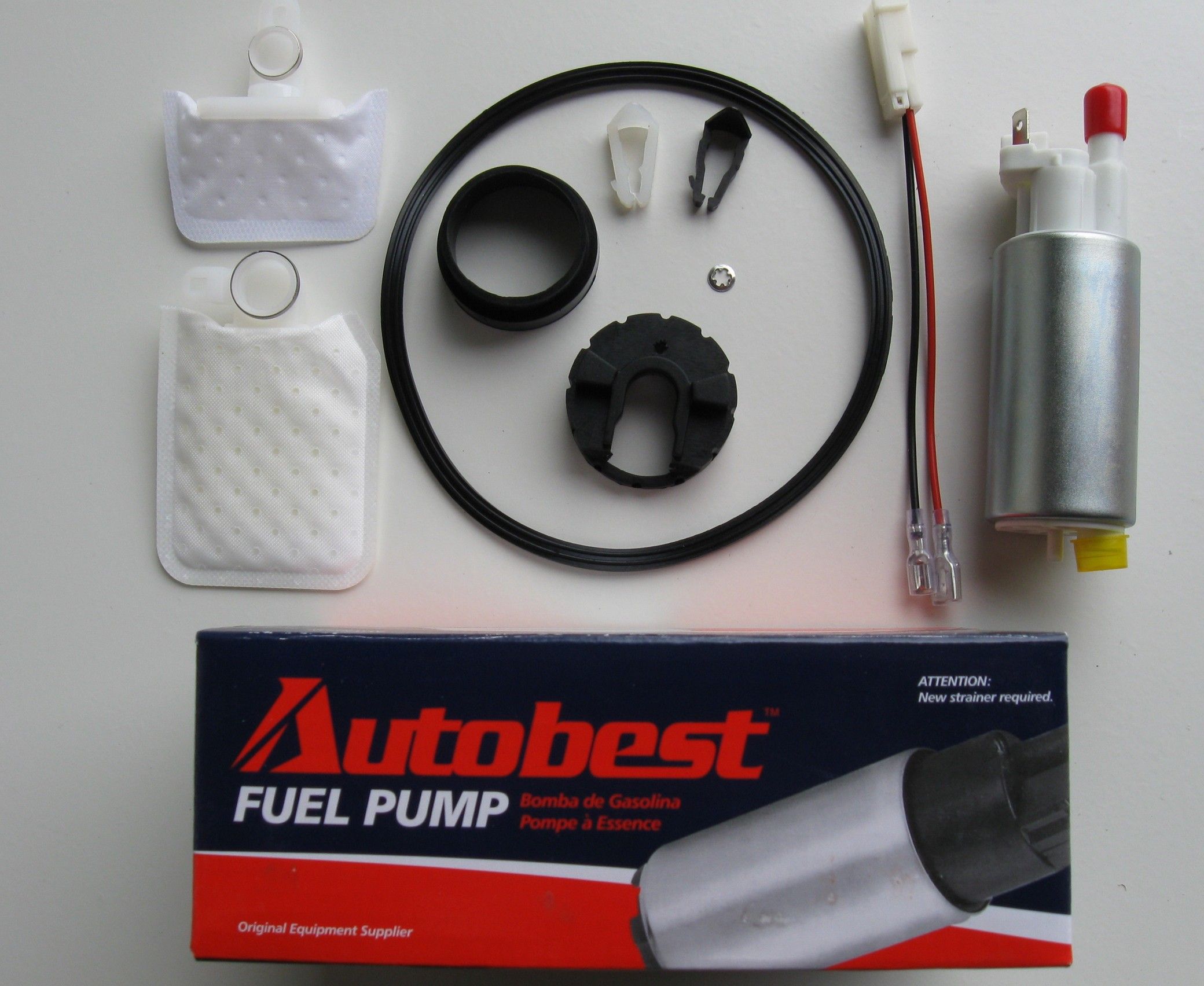 2004, 2003, 2002 Ford Focus Fuel Pump and Strainer Set