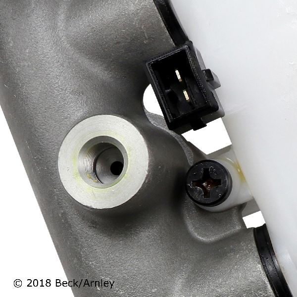 2003-2005 Hyundai Tiburon Brake Master Cylinder (Beck Arnley)