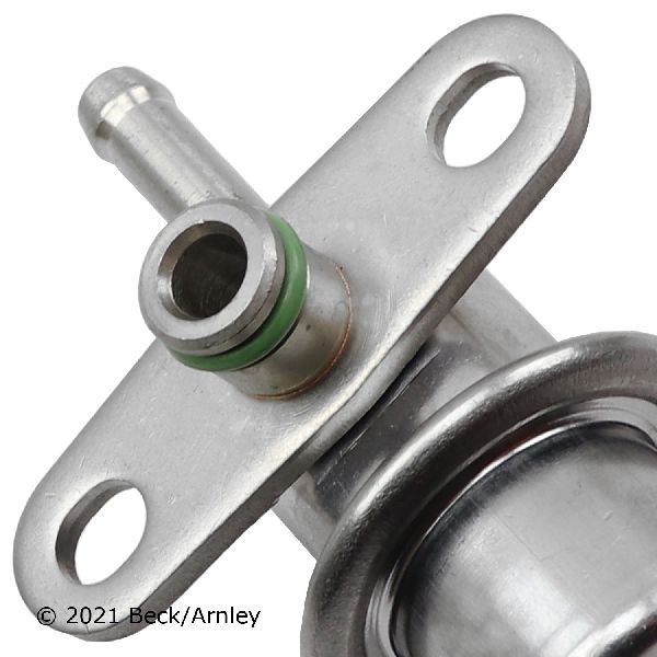1994-1998 Toyota T100 Fuel Injection Pressure Regulator (Beck Arnley)