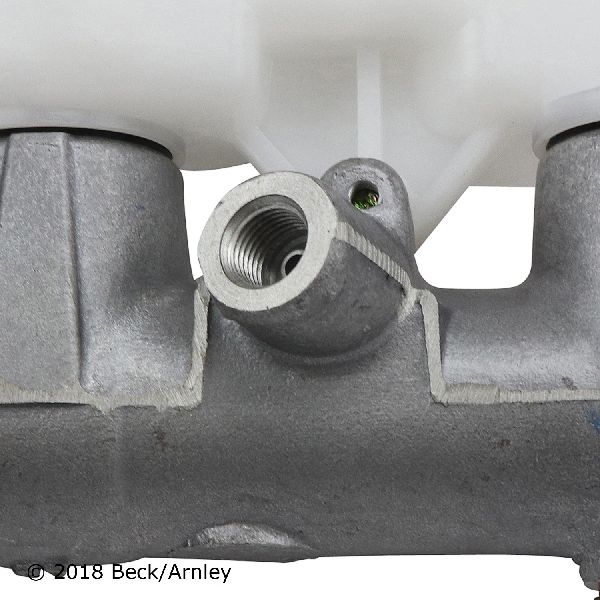 1993-1997 Geo Prizm Brake Master Cylinder (Beck Arnley)