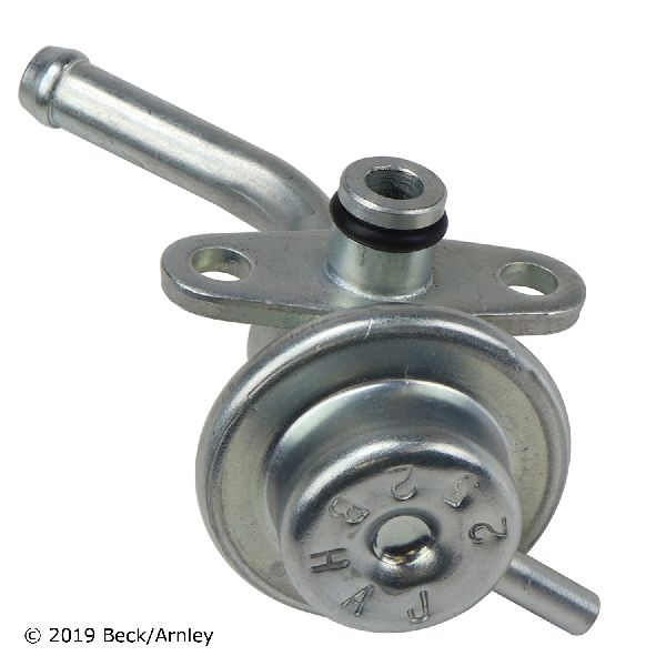 1993-1994 Nissan D21 Fuel Injection Pressure Regulator (Beck Arnley)