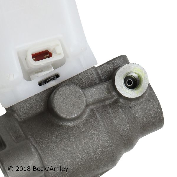 2002-2005 Suzuki XL-7 Brake Master Cylinder (Beck Arnley)