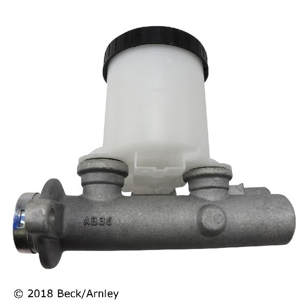 1992-1994 Nissan D21 Brake Master Cylinder (Beck Arnley)