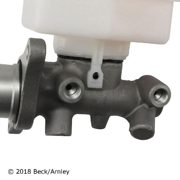 2002-2006 Volkswagen Golf Brake Master Cylinder (Beck Arnley)