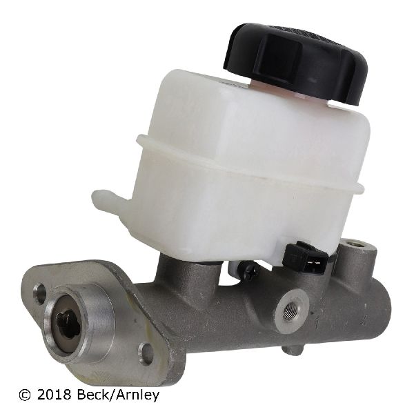 2001-2006 Hyundai Santa Fe Brake Master Cylinder (Beck Arnley)