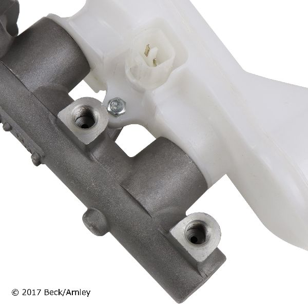 2001-2005 Honda Civic Brake Master Cylinder (Beck Arnley)