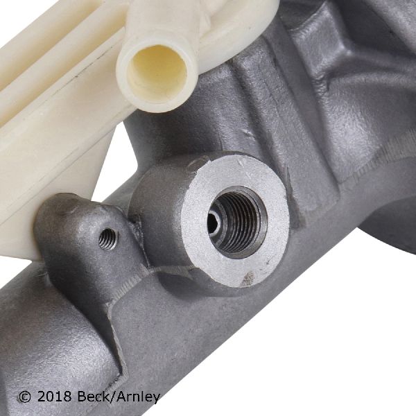 2003 Toyota Sienna Brake Master Cylinder (Beck Arnley)