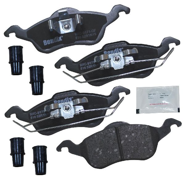 2000-2004 Ford Focus Disc Brake Pad Set - Front (Bendix)