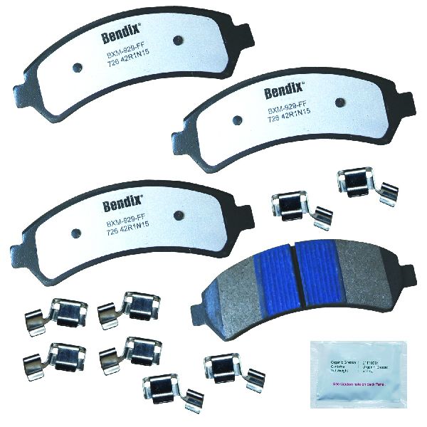 1997-2005 Chevrolet Blazer Disc Brake Pad Set - Front (Bendix)