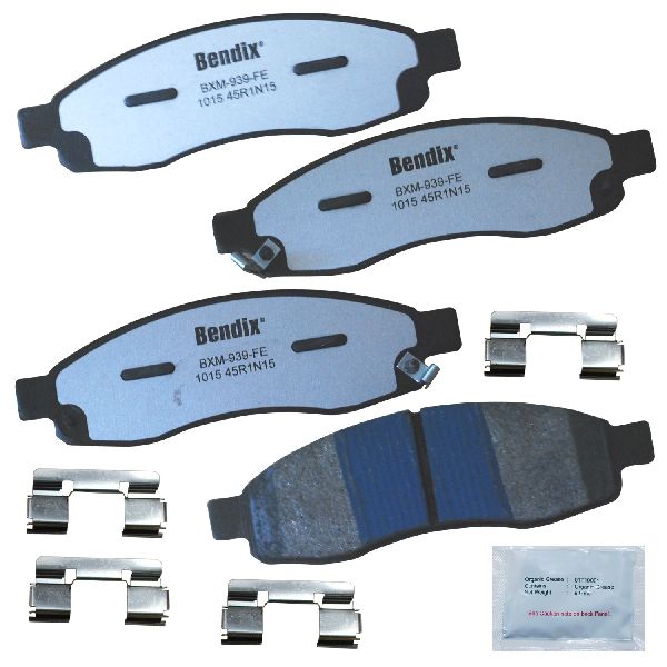 2004-2006 INFINITI QX56 Disc Brake Pad Set - Front (Bendix)