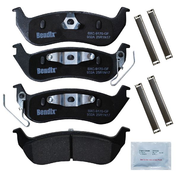 2003-2011 Lincoln Town Car Disc Brake Pad Set - Rear (Bendix)