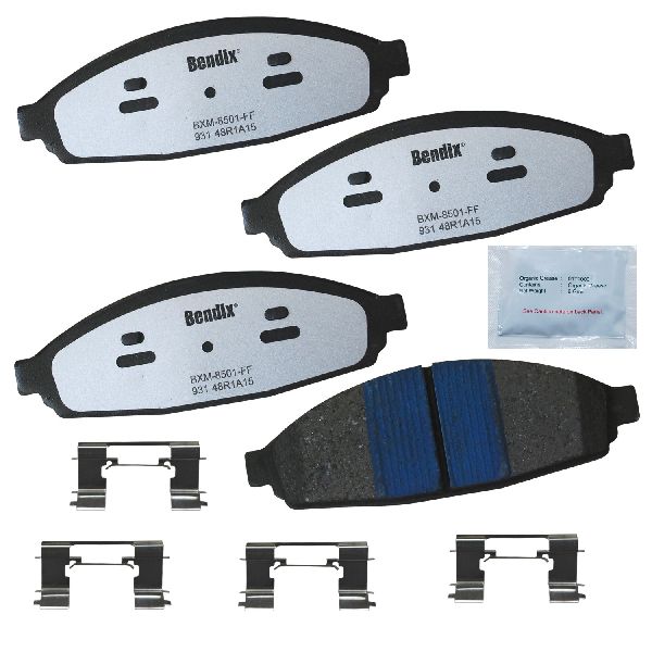2003-2011 Lincoln Town Car Disc Brake Pad Set - Front (Bendix)
