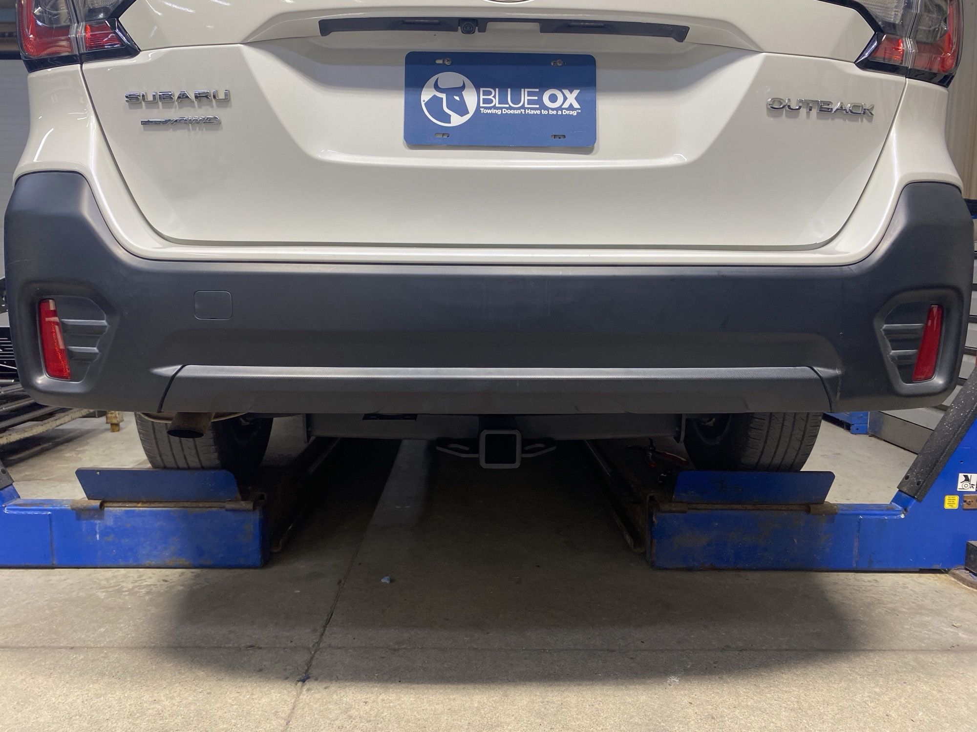 2024, 2023, 2022, 2021, 2020 Subaru Outback Trailer Hitch