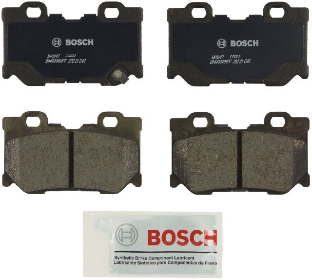 2014-2023 INFINITI Q50 Disc Brake Pad Set - Rear (Bosch)