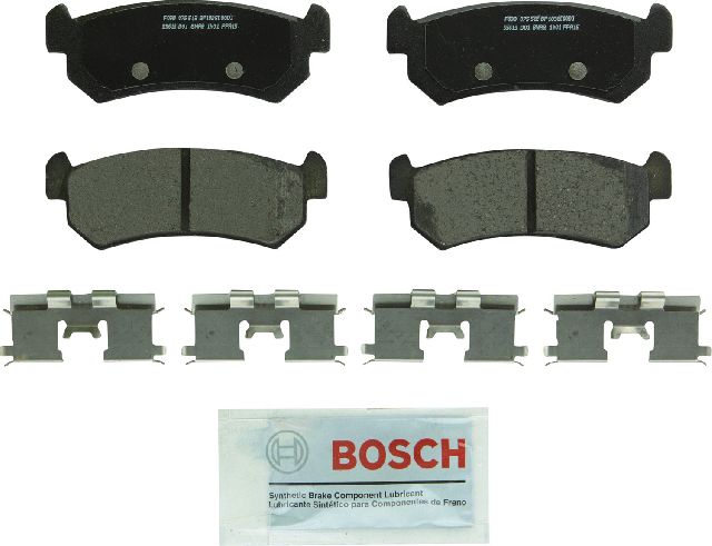2004-2006 Suzuki Forenza Disc Brake Pad Set - Rear (Bosch)