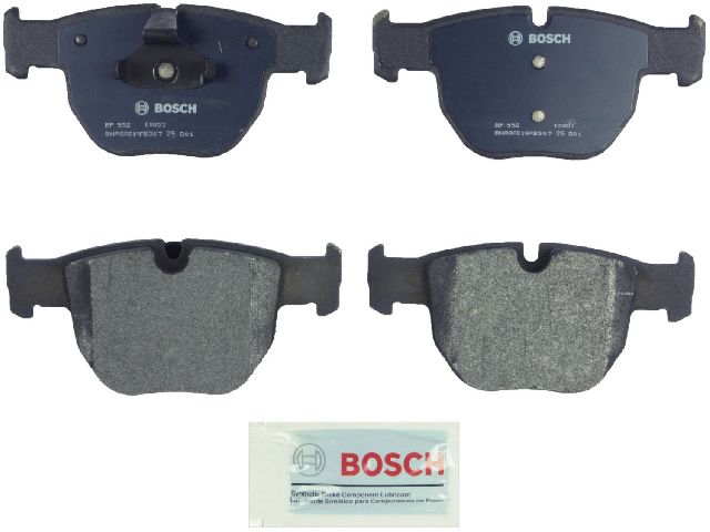 2003-2005 Land Rover Range Rover Disc Brake Pad Set - Front (Bosch)