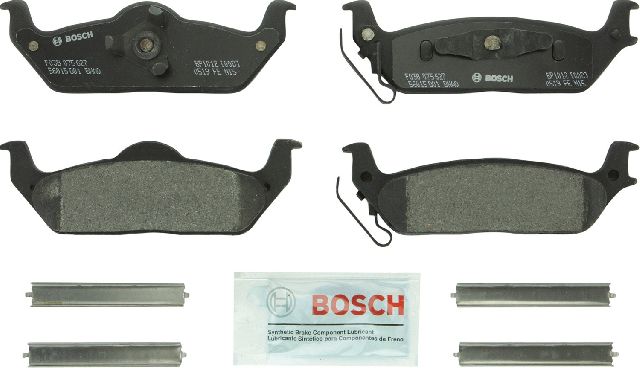 2006-2008 Lincoln Mark LT Disc Brake Pad Set - Rear (Bosch)