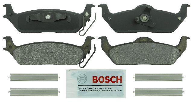 2006-2008 Lincoln Mark LT Disc Brake Pad Set - Rear (Bosch)