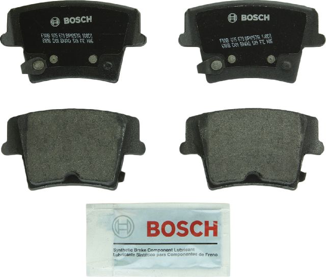2006-2014 Chrysler 300 Disc Brake Pad Set - Rear (Bosch)