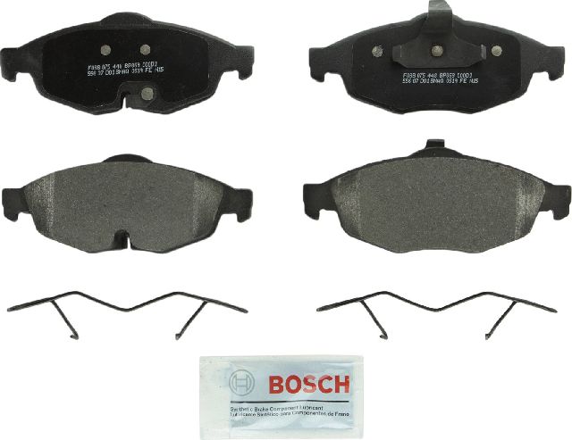 2001-2006 Dodge Stratus Disc Brake Pad Set - Front (Bosch)