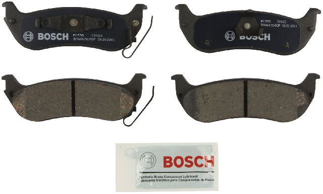 2004-2008 Chrysler Pacifica Disc Brake Pad Set - Rear (Bosch)
