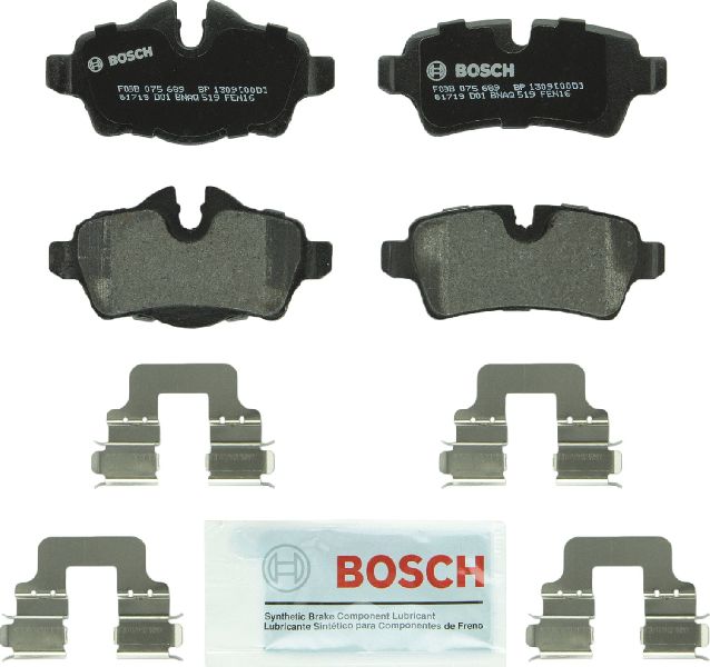 2007-2015 Mini Cooper Disc Brake Pad Set - Rear (Bosch)